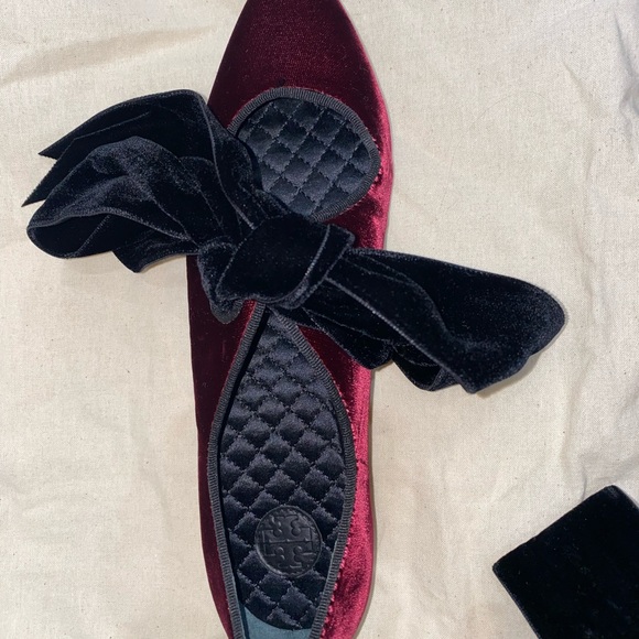 Tory Burch Burgundy Velvet Pointed Flats with Black Velvet Ties - Picture 6 of 6